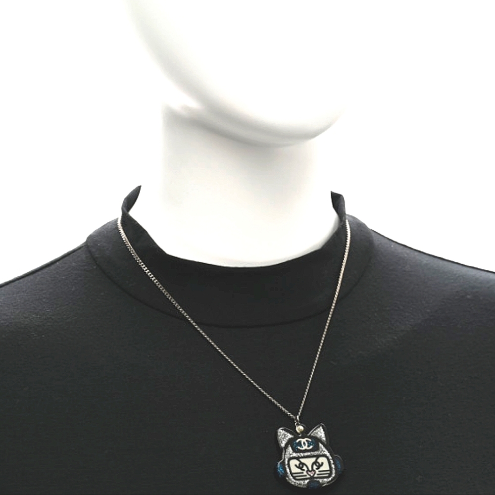 Chanel Resin Pearl CC Emoji Robot Cat Necklace